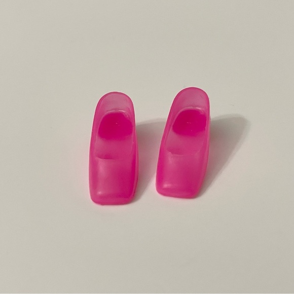 Vintage Barbie Pink Shoes Doll Accessory Korea - Picture 2 of 13